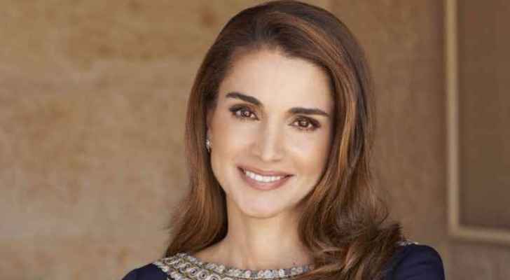 الملكة رانيا في زيارة مفاجئة لمبنى ريادي في مجمع الملك الحسين للأعمال
