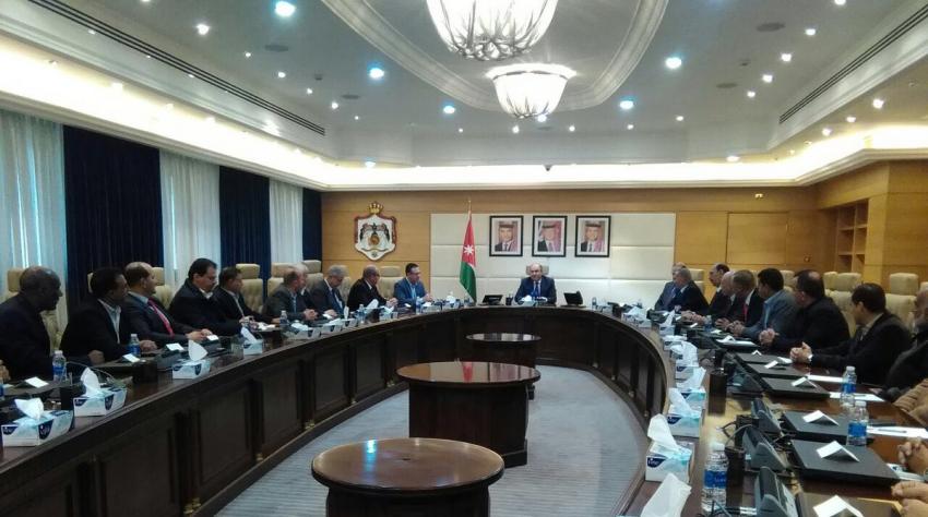 الملقي: كرامة المواطن الأردني فوق كل اعتبار(صور)