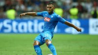 لاعب عربي إلى مانشستر يونايتد