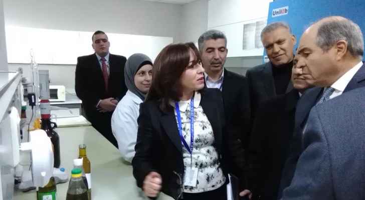 الملقي يرعى حزمة مشاريع للغذاء والدواء