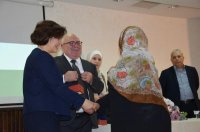لطوف تسلم ٣٥ مسكنا لأسر فقيرة في اقليم الوسط