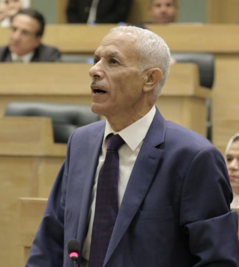 العرموطي يعترض على احالات التقاعد في الداخلية