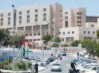 الصحة والبيئة والسكان في مجلس الأعيان تزور مستشفى البشير