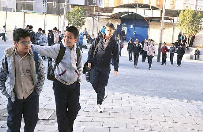1.95 مليون طالب ينتظمون بالدراسة
