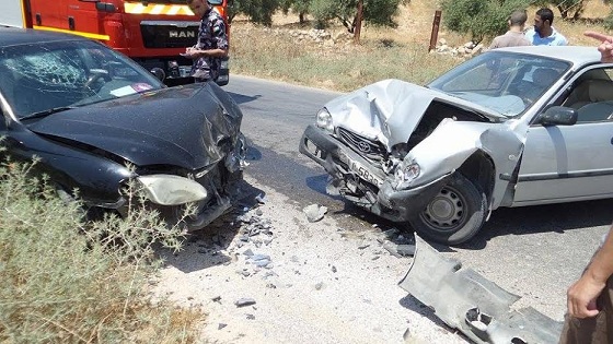 وفاة عشرينية وأصابتين بحادث تصادم في الكرامة