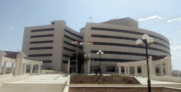 ضرب طبيب أطفال في "الزرقاء الحكومي"