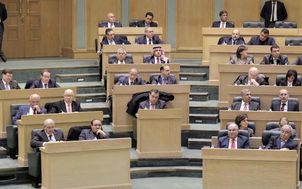 ثقة على الحافة ولا خاسر تحت القبة