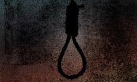 مواطن ينقذ طفله من تقليد مشهد اعدام في أحد المسلسلات