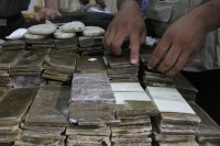سوريا توقف 3 مروجي مخدرات أردنيين .. وتضبط كميات كبيره منها بحوزتهم