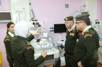 الحباشنة يتفقد مستشفى الملك طلال العسكري في المفرق