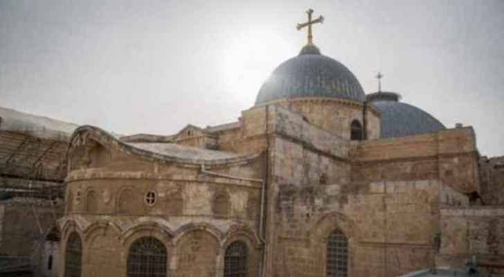بلدية القدس تجمد قرار جباية الضرائب على الكنائس