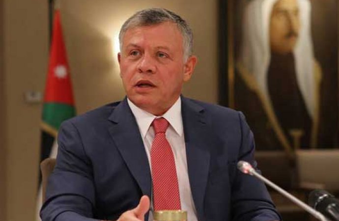 الملك يبحث في اتصال هاتفي عباس تطورات القضية الفلسطينية