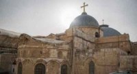 بلدية القدس تجمد قرار جباية الضرائب على الكنائس