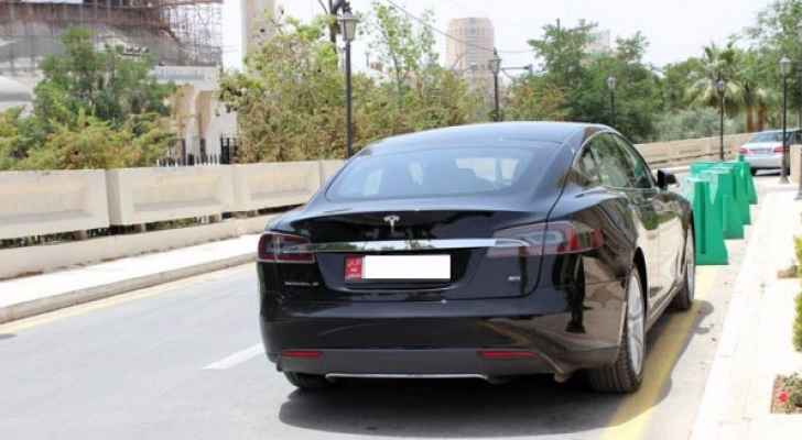 وزير اردني يرفض استخدام سيارته الحكومية لـ "أغراض شخصية"