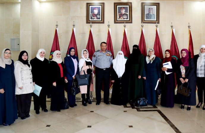 الحواتمة يلتقي رئيس وأعضاء ملتقى البرلمانيات الأردنيات