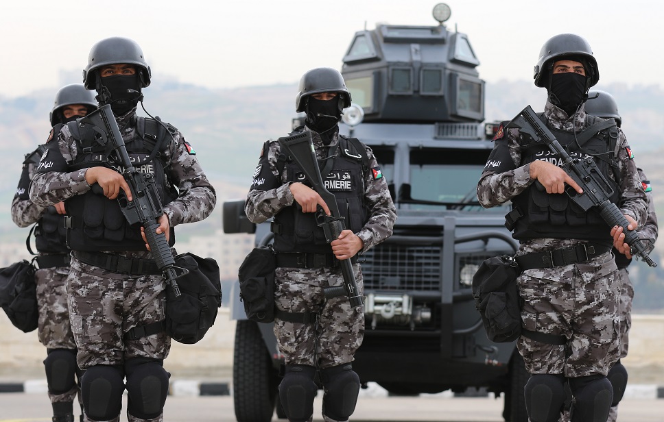 القبض على 20 مطلوب في "الحسين التنموية"