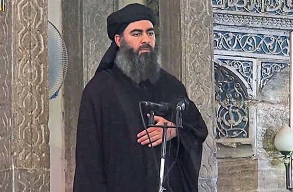 مقاتلو "داعش" يجددون البيعة لـ"البغدادي"