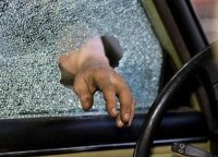 مجهولون يسرقون 27 ألف دينار من سيارة مستثمر أجنبي