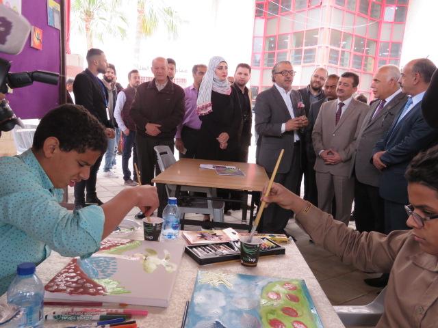 بالصور ..كرنفال احتفالي بهيج وفعاليات شيقة في عمان الاهلية