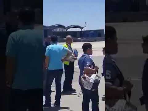 بالفيديو .. انزال ركاب طائرة أردنية بعد تعطلها في مطار الملكة علياء