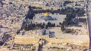 ٨٣٩ موظفا بأوقاف القدس يستفيدون من العلاوة