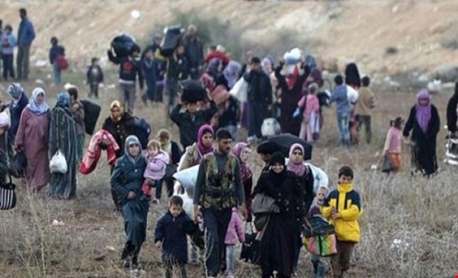 الحكومة تسمح بعبور 800 سوري لتوطينهم بدول غربية