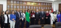 رشيدات يكرم طالبة قانون حاصلة على جائزة دولية