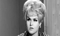 رحيل الفنانة المصرية سناء مظهر عن 86 عاما