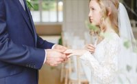 عروس قاصر تهرب بعد ليلة زفافها