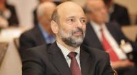 خبراء: انجازات الحكومة المعلنة حبر على ورق
