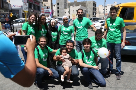 شركة كريم تدخل الفرح إلى قلوب مجموعة من الأيتام من خلال تقديم كسوة العيد لهم