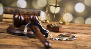 صحفيان أردنيان يقاضيان رجال أمن