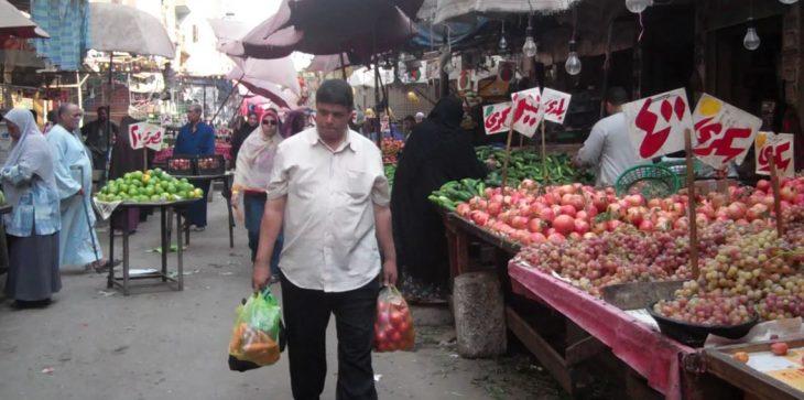 المصريون يقاطعون الفاكهة (خليها تحمض)