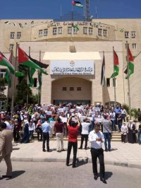 موظفي وزارة الاشغال يدعون للاعتصام امام الوزارة للمطالبة بحقوقهم