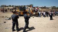 القضاء الإسرائيلي يأمر بهدم قرية الخان الأحمر بالقدس