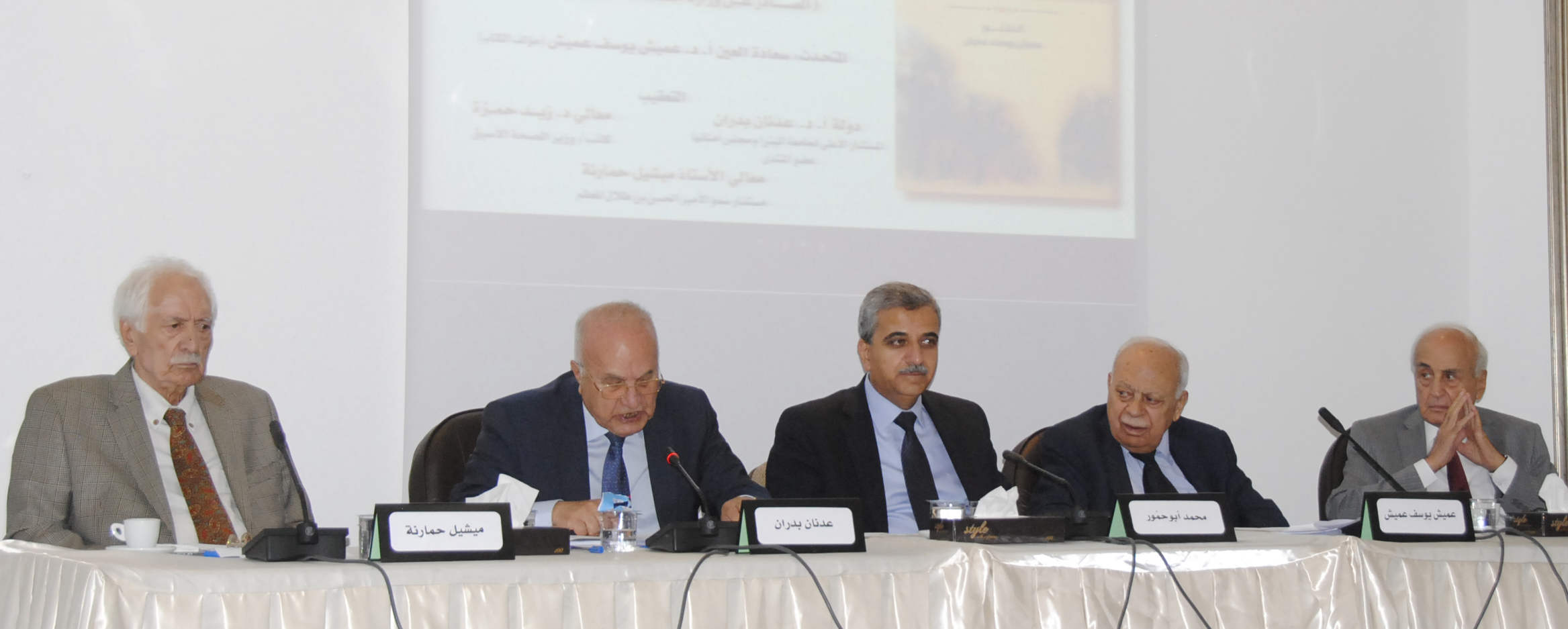 د. عميش يدعو إلى التمسك بمنهج البحث العلمي لتحديث العلوم الطبية