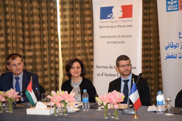لطوف ترعى دورة تدريبية حول الممارسات الفضلى لإدارة النساء المعرضات للخطر