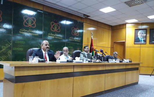 إربد: رفض ومطالبات بالتعديل خلال لقاء حكومي بشأن "الضريبة"