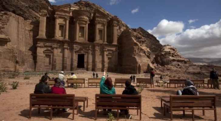 3.6 مليار دولار عائدات السياحة