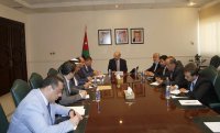 لجنة نيابية تطالب الرزاز السماح بتجنيد أبناء المخيمات