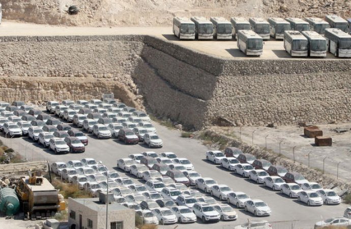 الحكومة تتراجع عن إضافة وزن السائق للضريبة