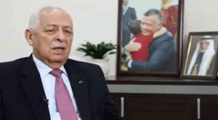 مندوبا عن الملك.. رئيس الديوان الملكي يعزي عشيرة الخصاونة