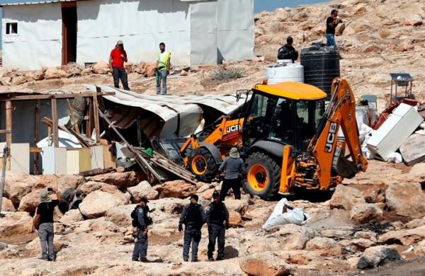 انتهاء مهلة هدم قرية الخان الاحمر من قبل سلطات الاحتلال اليوم
