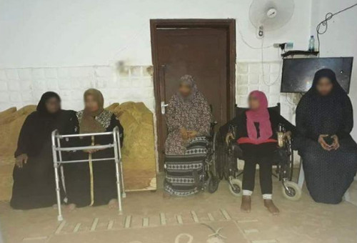 المفرق : مرض غريب يصيب 4 شقيقات يلزمهن الكراسي المتحركة ..والطب لايجد تفسيرا