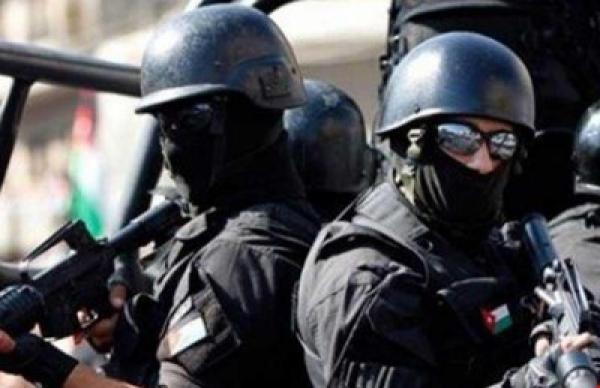 القبض على 9 مطلوبين بقضايا مالية كبيرة احدهم من جنسية عربية