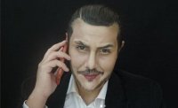شابة لبنانية تتحول إلى باسل خياط!