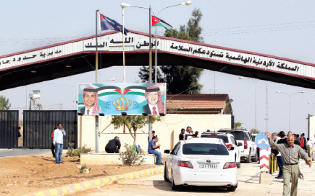 إعفاء شركات تخليص "جابر" من رسوم التراخيص السابقة