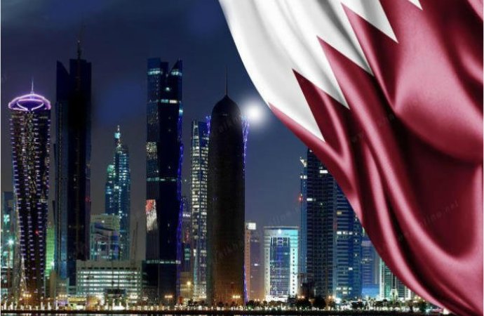 قطر تبدأ بتنفيذ قرار إلغاء إذن مغادرة البلاد للمقيمين