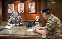 الملك يزور القيادة العامة