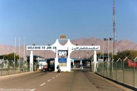 اجماع قانوني حول ضرورة تغيير قواعد التنقل عبر جسر الملك حسين